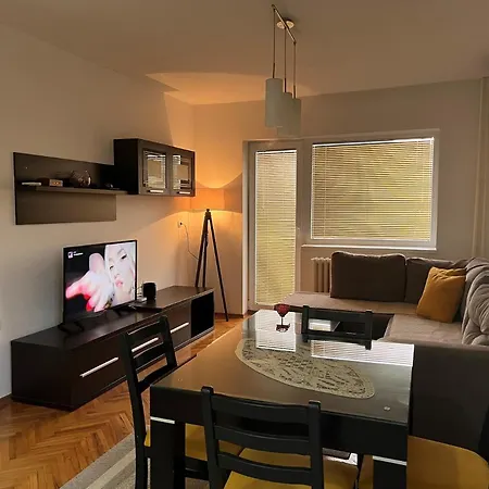 Apartment Ole Iii - In The Center Skopje
